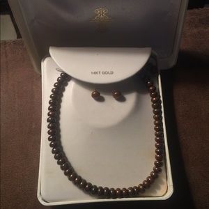 brown button14k real pearls set trade 🥰$500